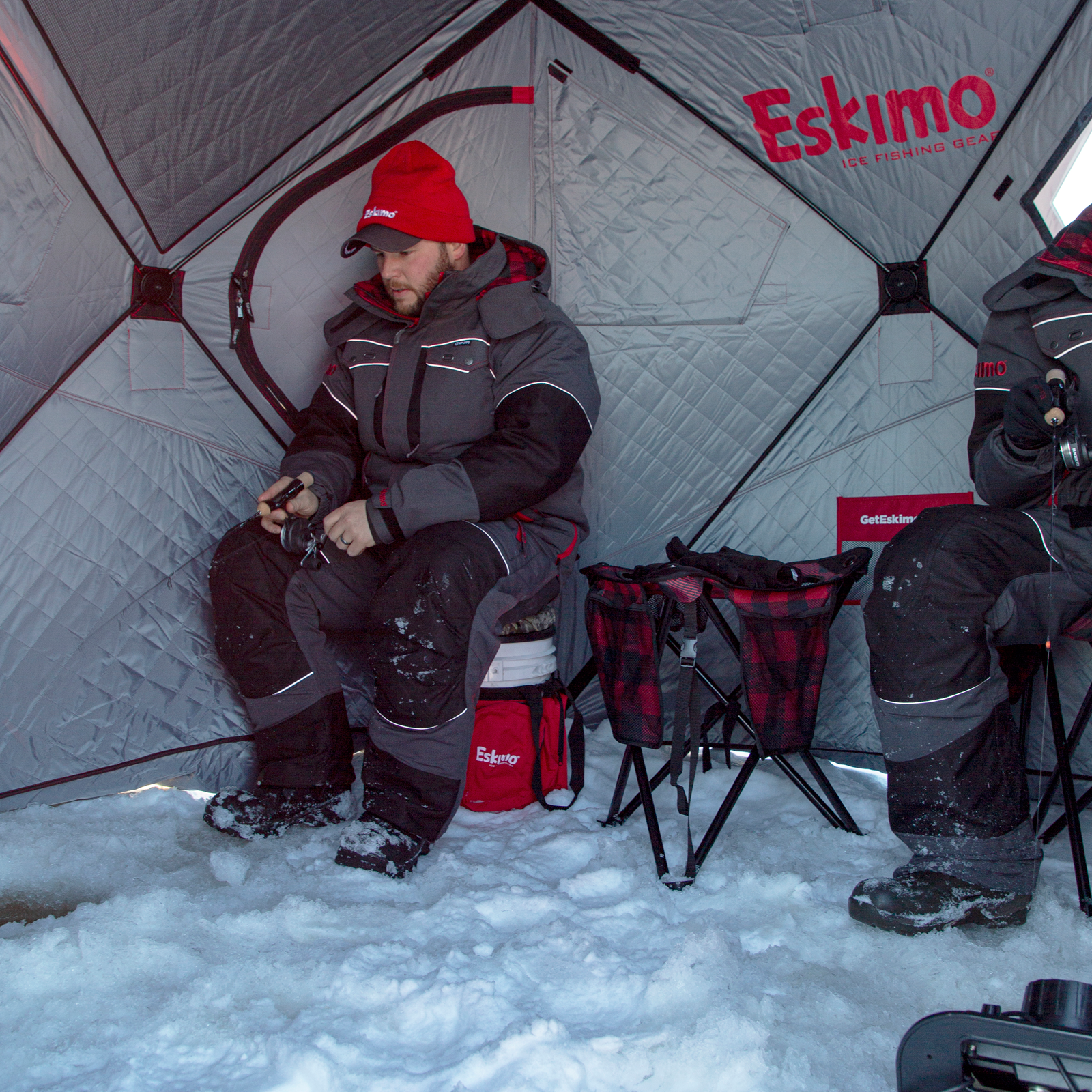 Eskimo® Outbreak 250XD Ice Shelter | Cabela's Canada