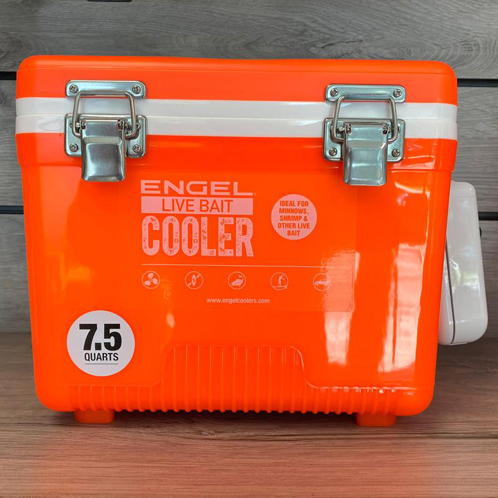Engel Bait Cooler with Aerator